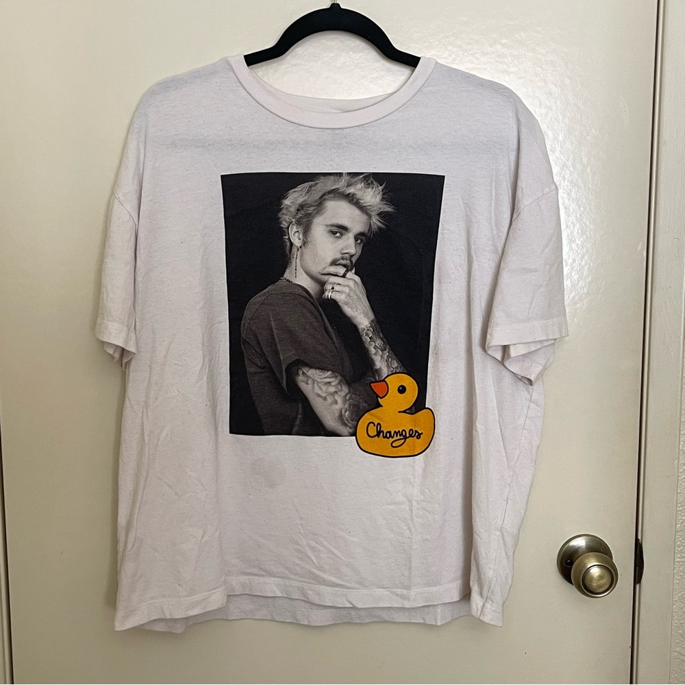 Justin Bieber Changes tee 💛
